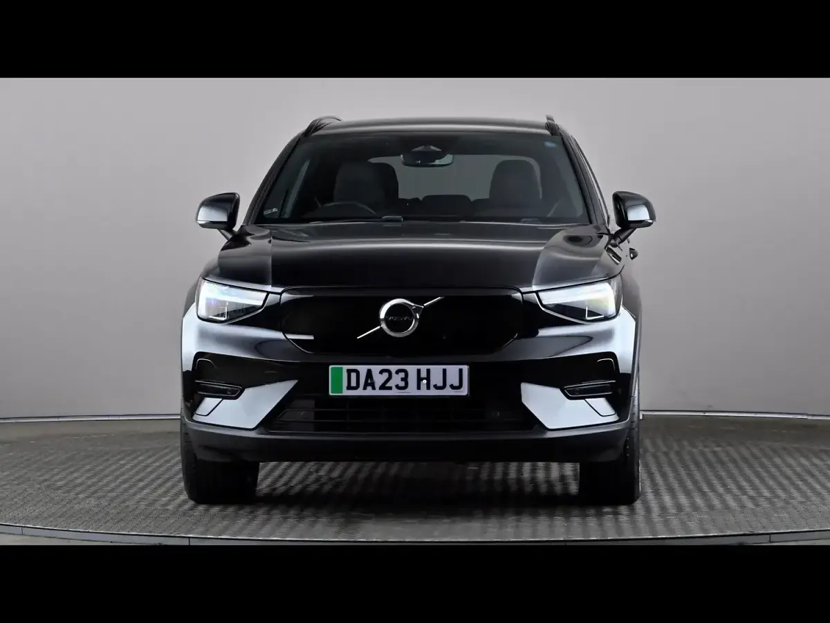 Used Volvo XC40 Core 169 kW (231 HP) 2023 Black SUV