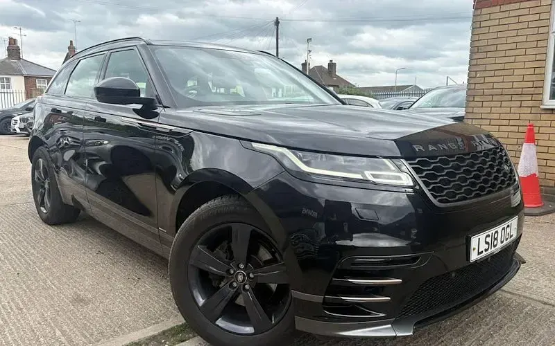 Used Land Rover Range Rover Velar R-Dynamic 179 HP (131 kW) 2018 SUV