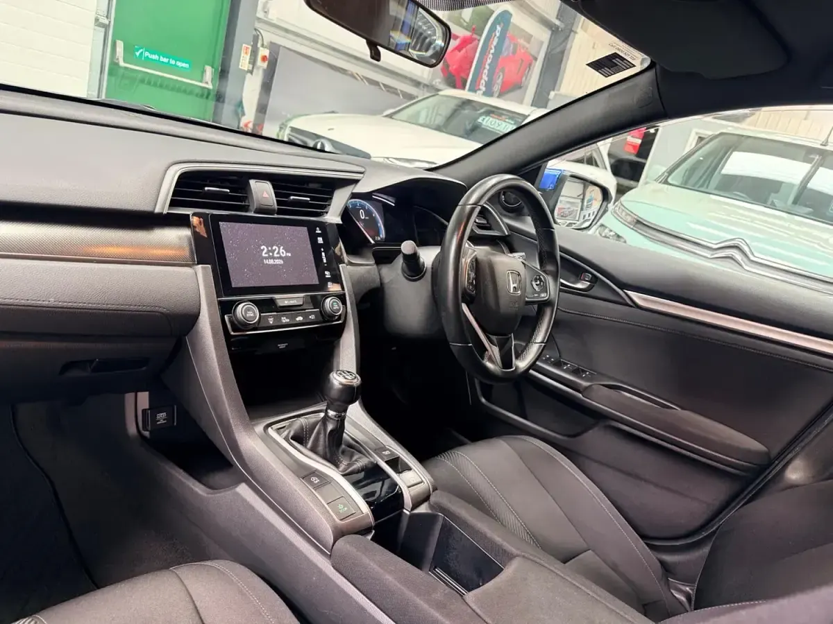 Used Honda Civic SR 2019 Blue Hatchback