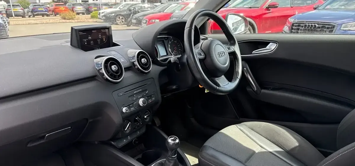 Used Audi A1 Sport 122 HP (89 kW) 2014 Red Hatchback