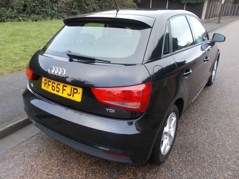 Used Audi A1 Sportback Design 116 HP (85 kW) 2015 Black Hatchback