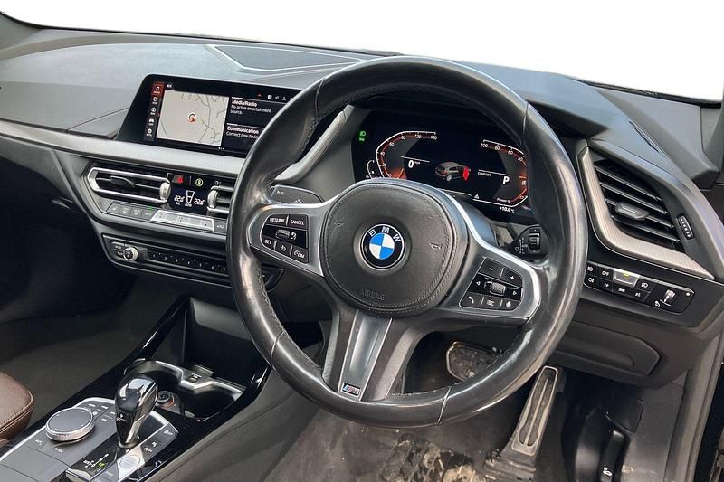 Used BMW 118 M Sport 140 HP (102 kW) 2020 Black Hatchback