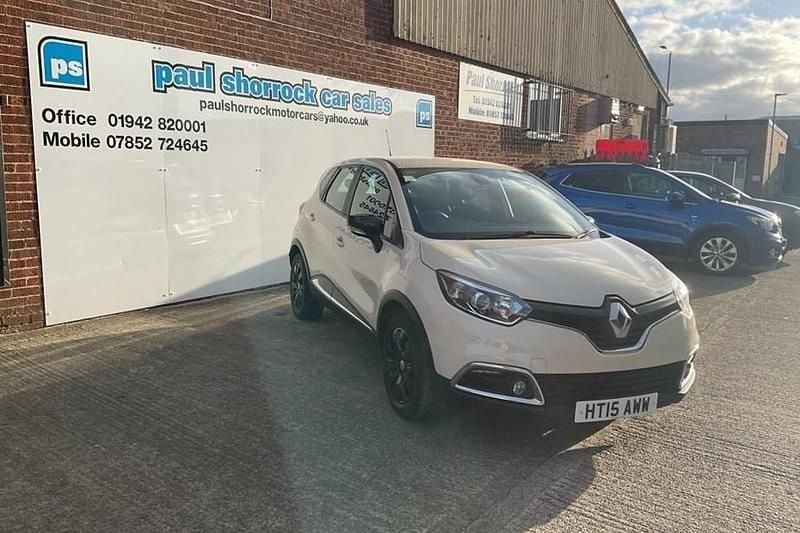 Cream Used 2015 Renault Captur Expression+ SUV | £3,695 (Fair price) - Image 1/1