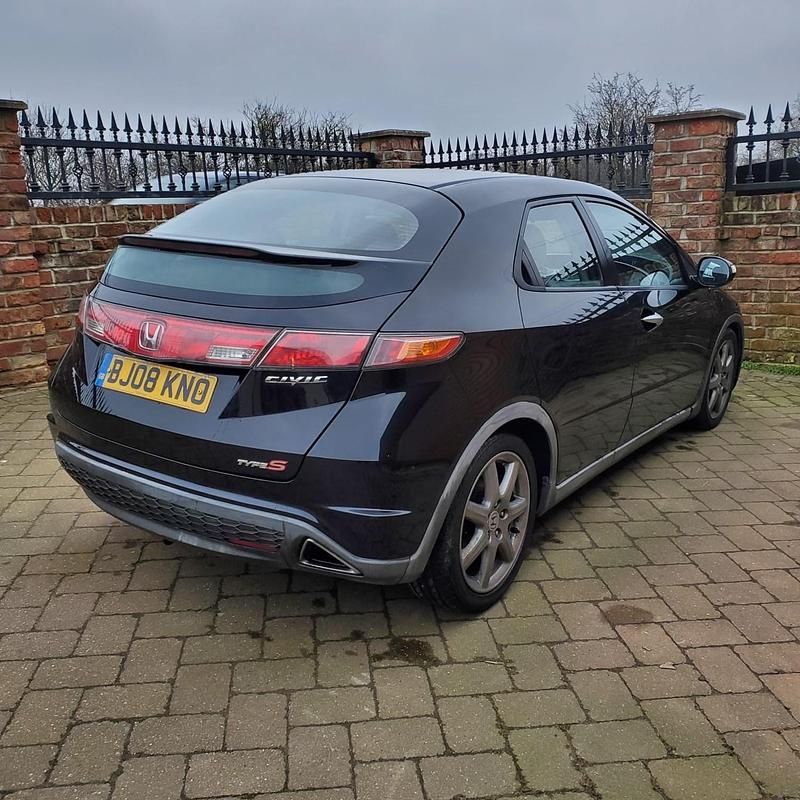 Begagnad Honda Civic Sport 140 HK (102 kW) 2008 Svart Halvkombi