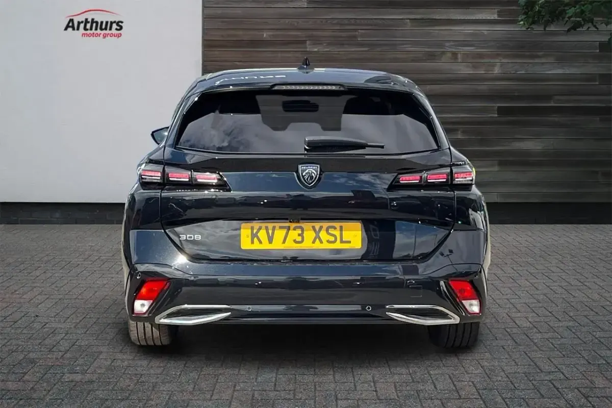 Used Peugeot 308 SW Allure Premium 129 HP (94 kW) 2023 Black Estate