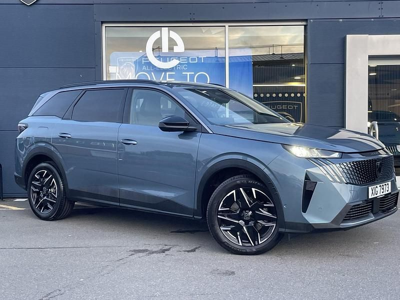 Used Peugeot 5008 Allure 134 HP (98 kW) 2024 Blue Hatchback