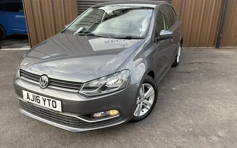 Used VW Polo Match 90 HP (66 kW) 2016 Grey Hatchback