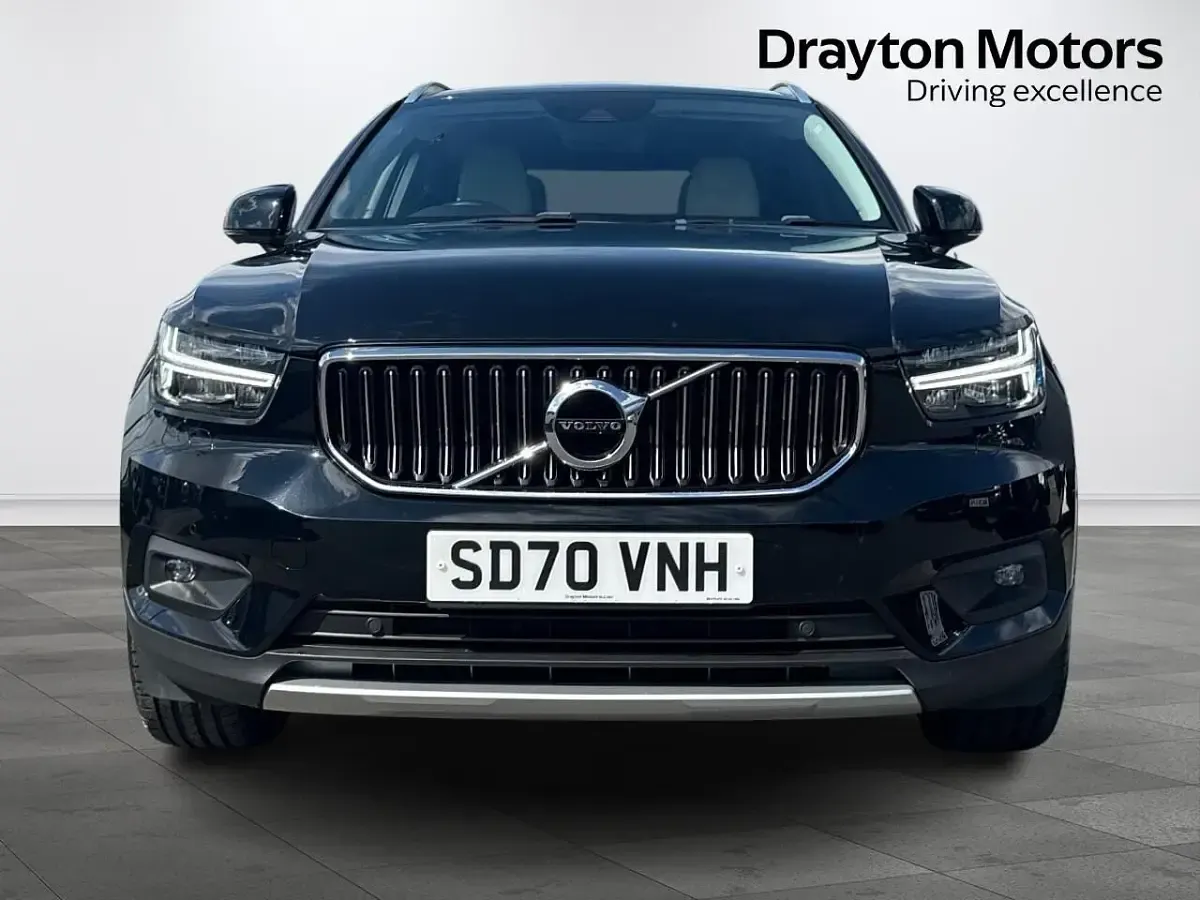 Usado Volvo XC40 Inscription 197 CV (144 kW) 2021 Negro SUV