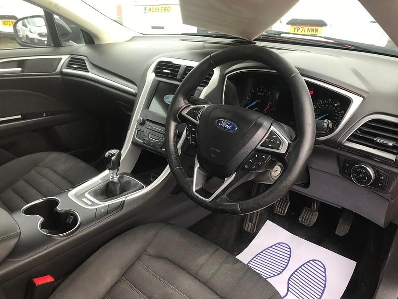 Used Ford Mondeo Zetec 2017 Red Estate