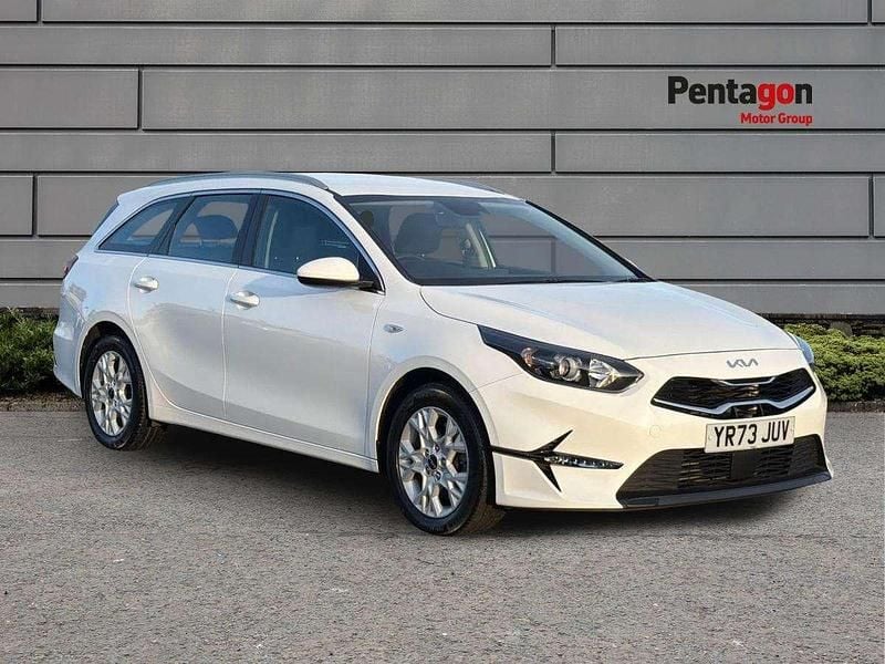 White Used 2023 Kia Ceed Sportswagon Estate | £15,428 (Good price) - Image 1/4