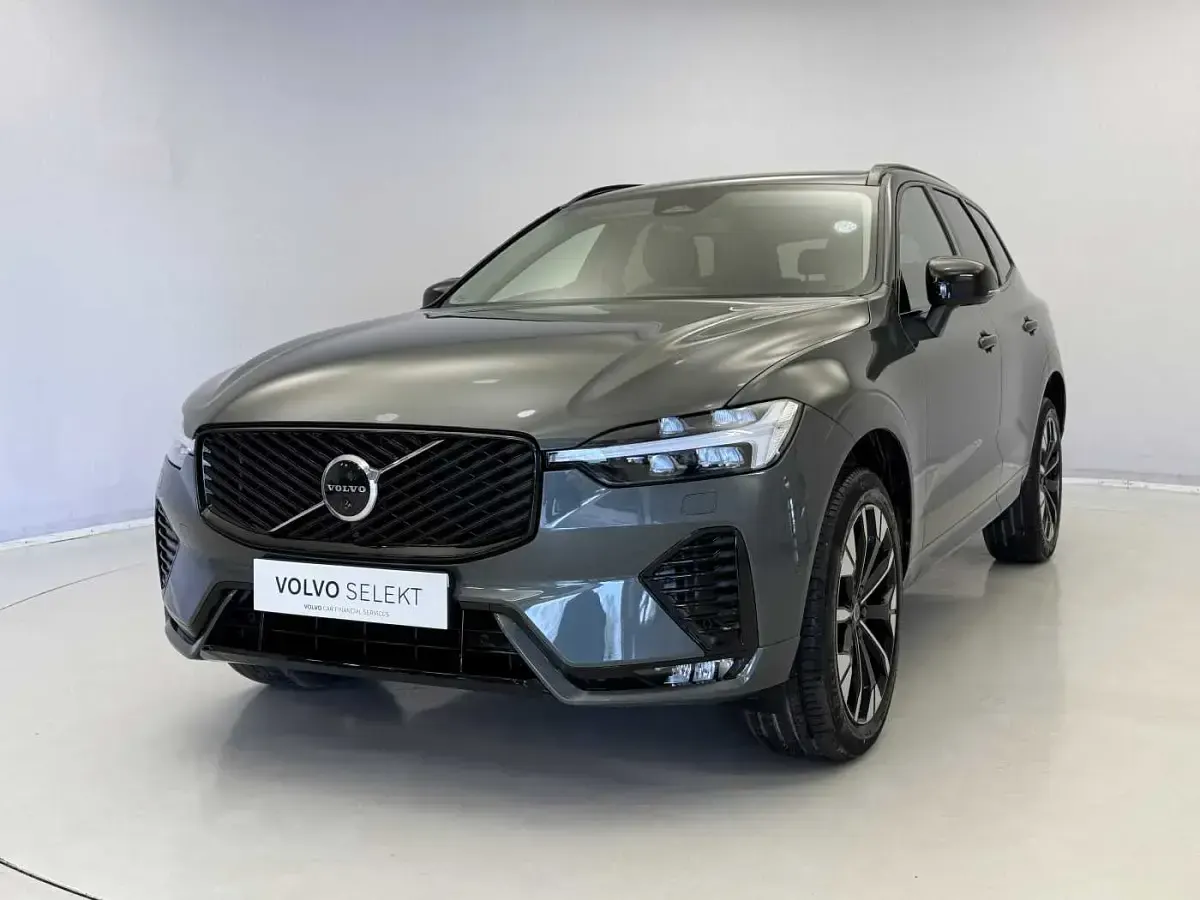 New Volvo XC60 Plus 247 HP (181 kW) 2026 Grey SUV