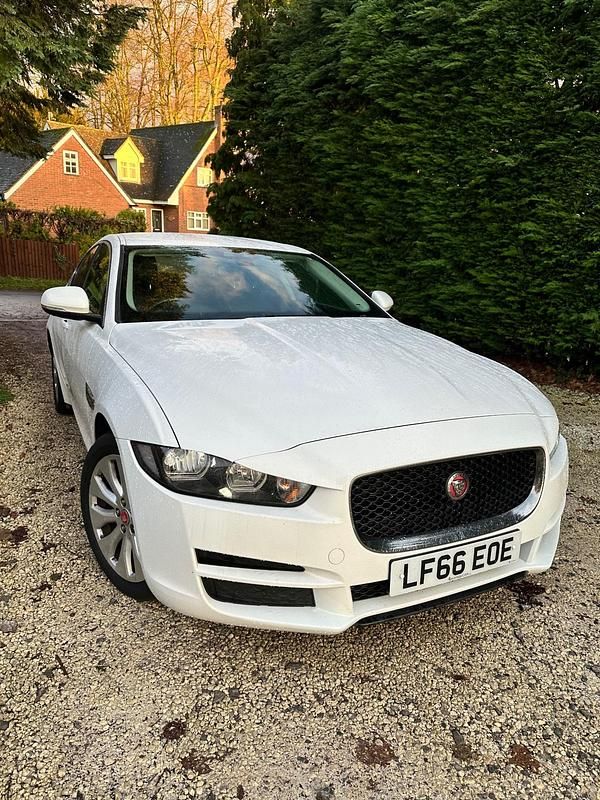 White Used 2016 Jaguar XE Prestige Sedan | £2,675 - Image 1/4