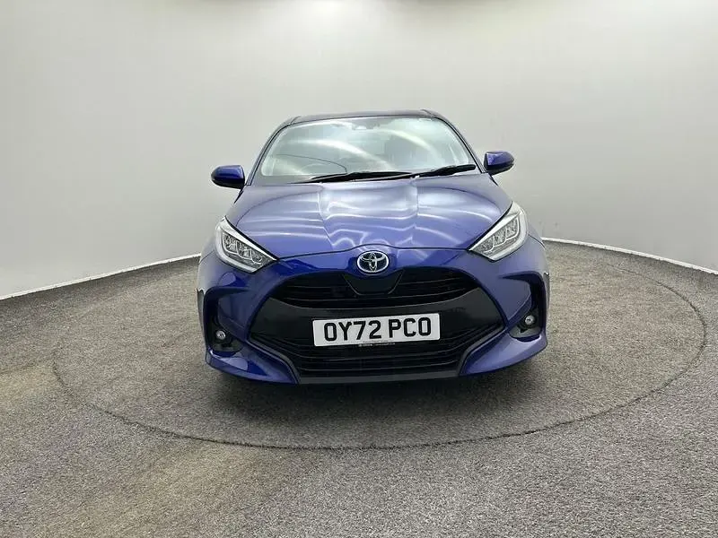 Used Toyota Yaris Hybrid Design 2022 Blue Hatchback