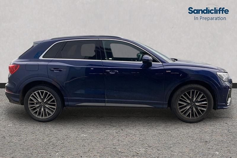 Used Audi Q3 Design 150 HP (110 kW) 2022 Blue SUV