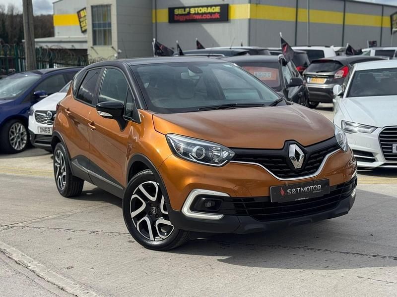 Used Renault Captur Iconic 90 HP (66 kW) 2018 Bronze SUV