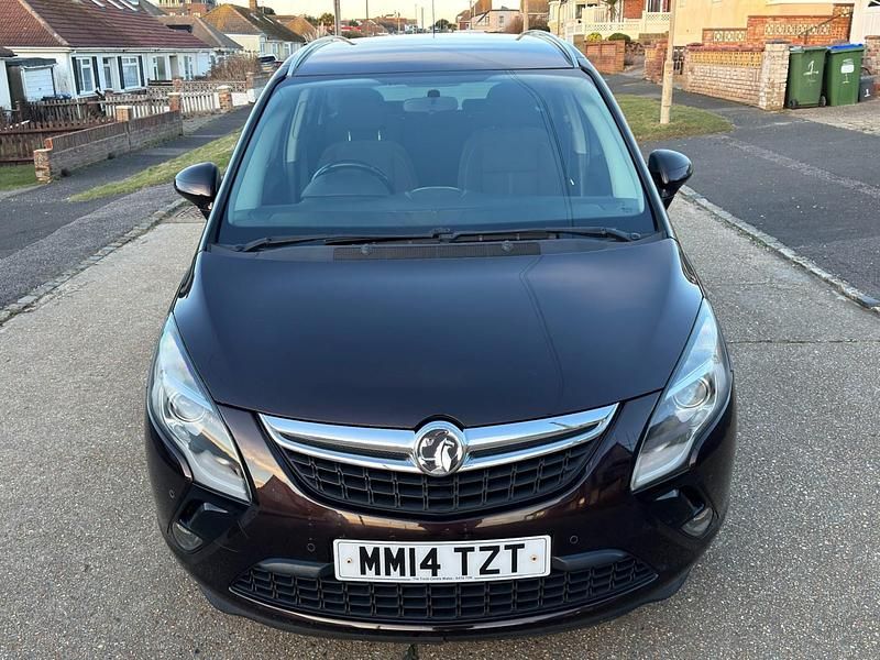 Used Vauxhall Zafira SRi 2014 Brown MPV