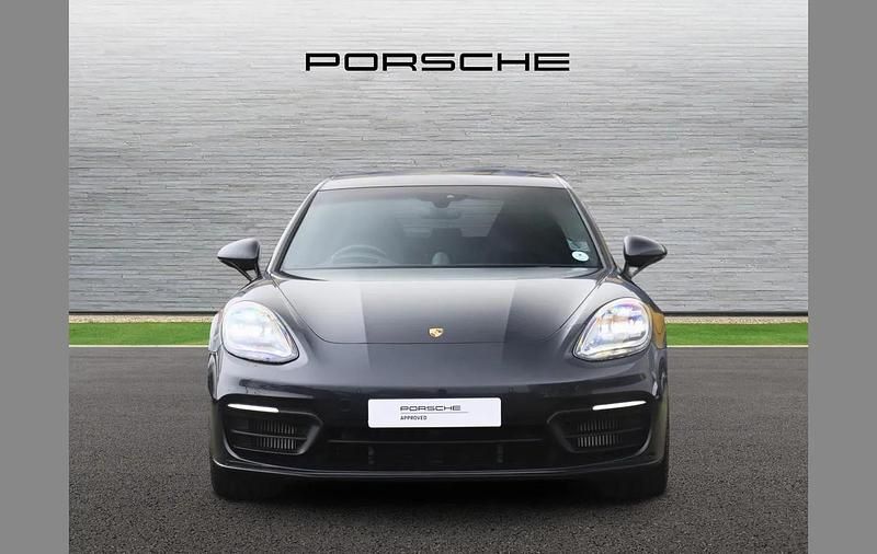 Usado Porsche Panamera Platinum Edition 456 HP (335 kW) 2023 Cinzento Citadino