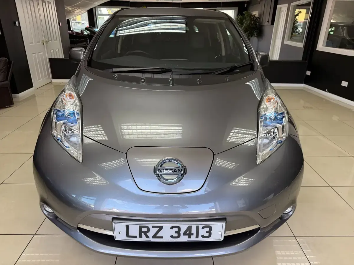 Used Nissan Leaf Tekna 80 kW (109 HP) 2016 Grey Hatchback