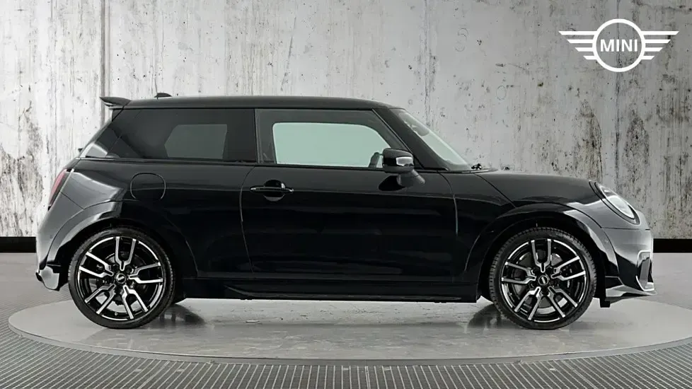 Used Mini Cooper S Hatch 201 HP (147 kW) 2026 Black Hatchback