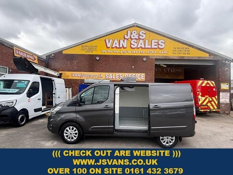 Grey Used 2022 Ford Transit Custom Limited Van | £15,995 (Good price) - Image 1/4