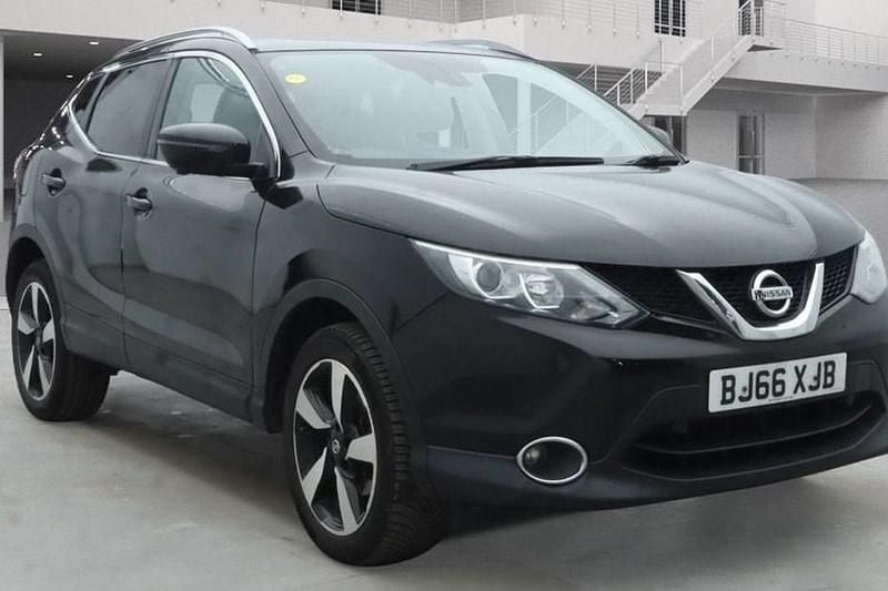 Used Nissan Qashqai N-Connecta 2016 Black SUV
