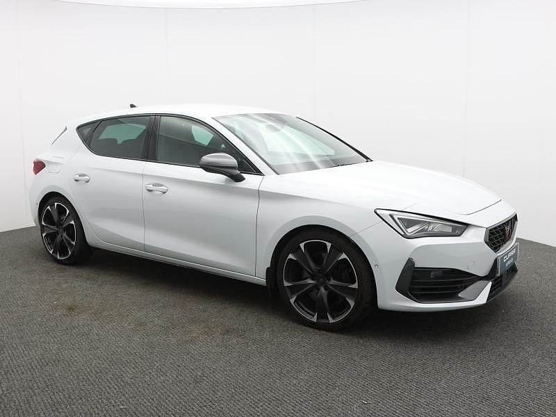 Used Cupra Leon VZ2 310 HP (228 kW) 2023 White Hatchback