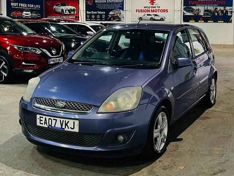 Used Ford Fiesta Zetec 67 HP (49 kW) 2007 Purple Hatchback