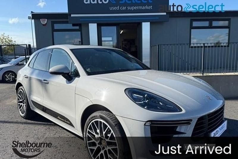 Used 2020 Porsche Macan Turbo SUV | £41,788 (Good price) - Image 1/1