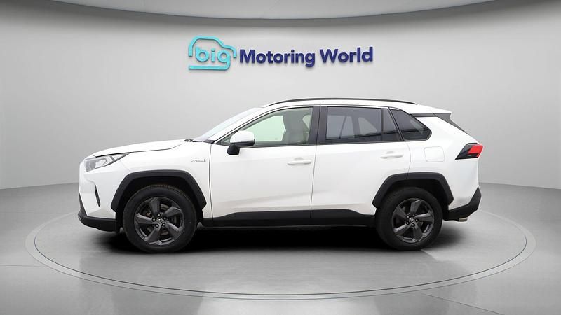 Used Toyota RAV4 Hybrid Design 219 HP (161 kW) 2021 SUV