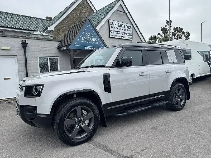 Used Land Rover Defender SE Dynamic 2026 Grey SUV