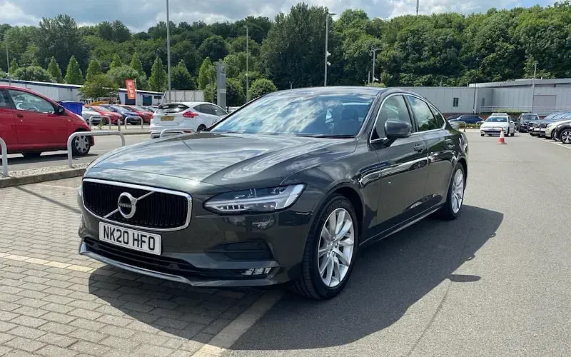 Used Volvo S90 Momentum 190 HP (139 kW) 2019 Sedan
