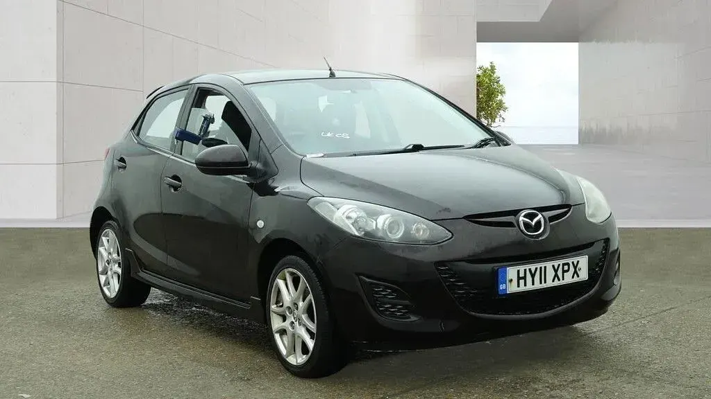 Used Mazda 2 2011 Maroon Hatchback