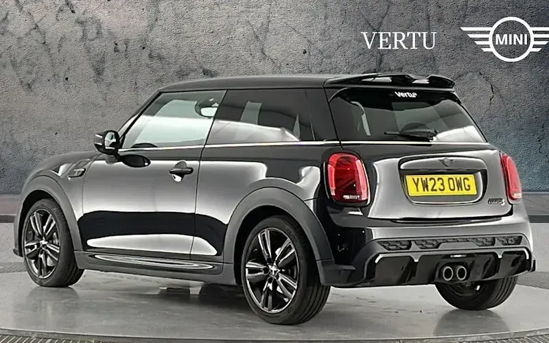 Used Mini Cooper S Premium 178 HP (130 kW) 2023 Black Hatchback