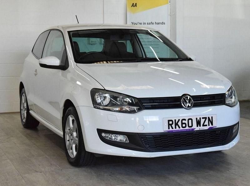 Used VW Polo 70 HP (51 kW) 2010 White Hatchback