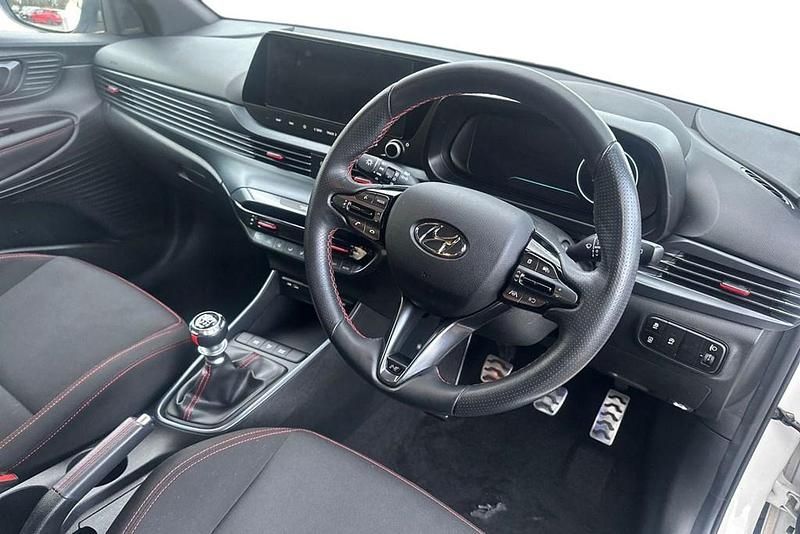 Used Hyundai i20 N Line 120 HP (88 kW) 2023 White Hatchback