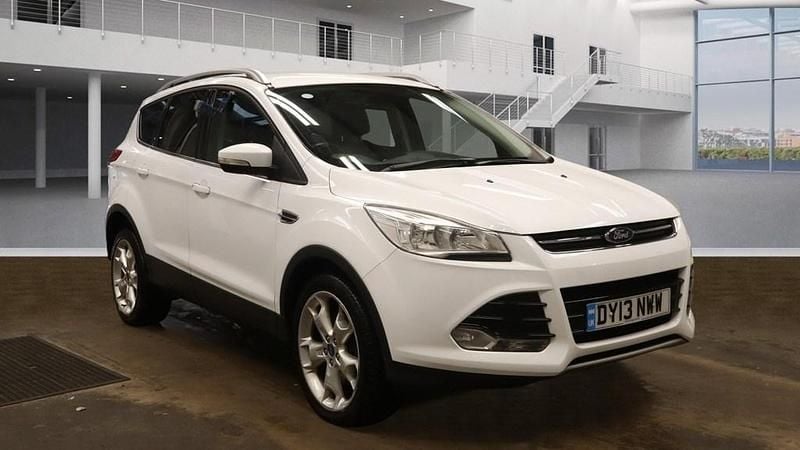 Used Ford Kuga Titanium 163 HP (119 kW) 2013 Frozen white SUV