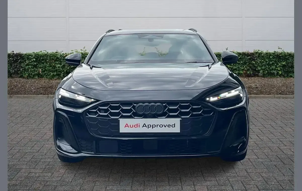 New Audi A5 Comfort 204 HP (150 kW) 2026 Black Estate