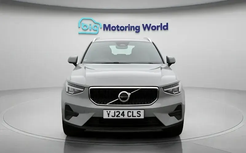 Used Volvo XC40 Core 163 HP (119 kW) 2026 SUV