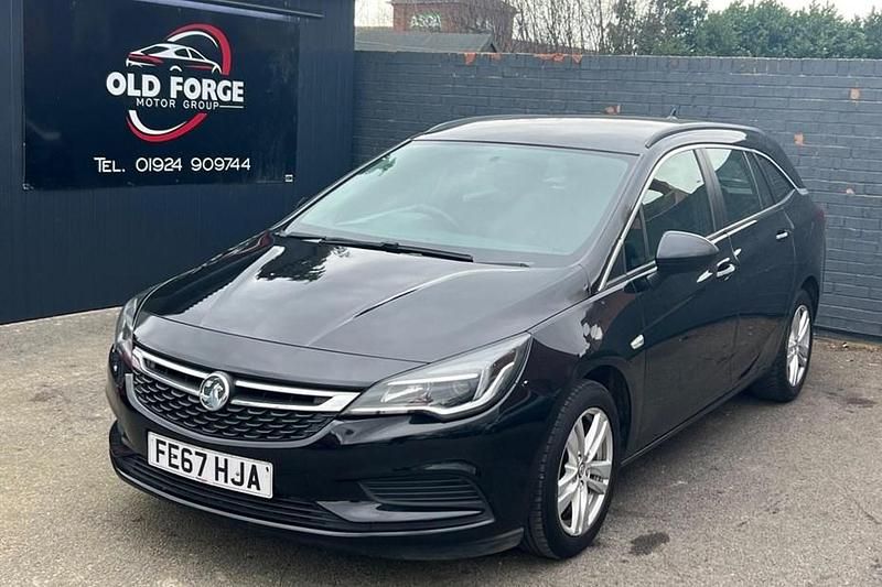 Used Vauxhall Astra 2017 Black Estate