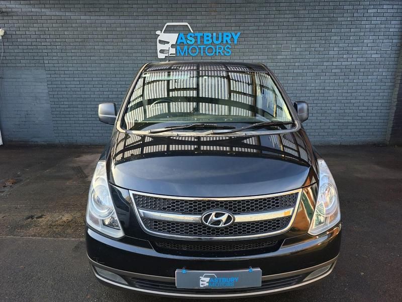 Used Hyundai I800 Style 2012 Black MPV