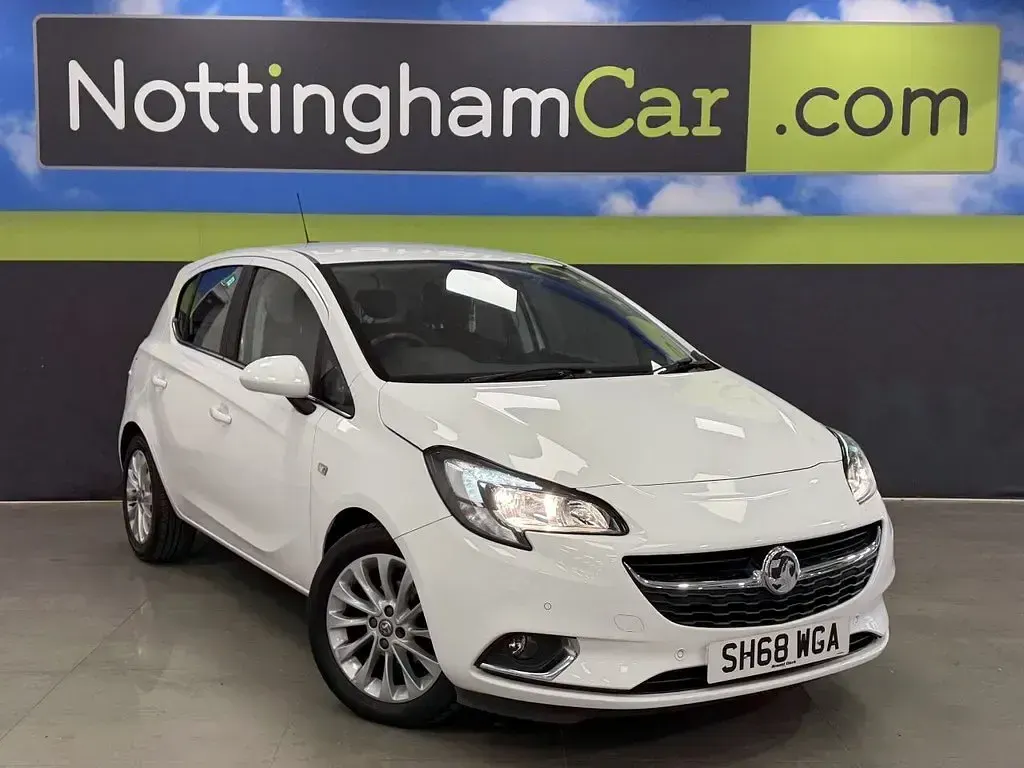 Used Vauxhall Corsa 90 HP (66 kW) 2018 White Hatchback