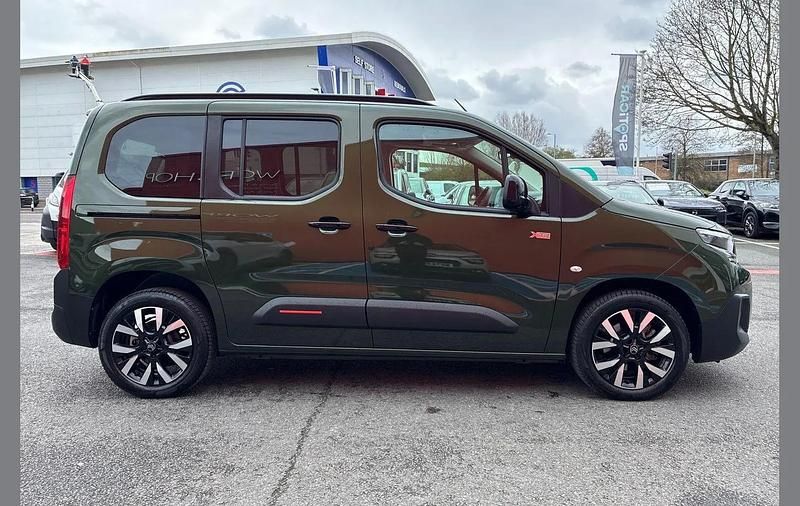 New Citroën e-Berlingo 100 kW (136 HP) 2025 Green MPV