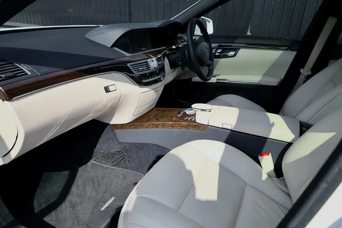 Used Mercedes S500L 382 HP (280 kW) 2010 White Sedan