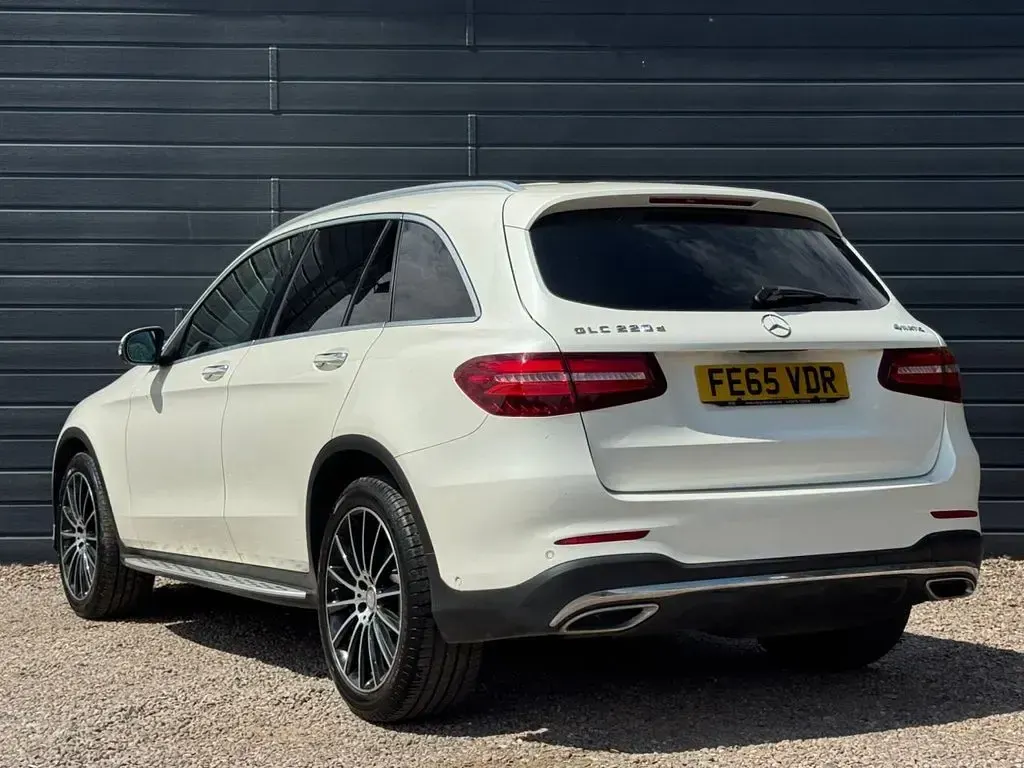 Used Mercedes GLC220 AMG Line Premium 170 HP (125 kW) 2016 White SUV