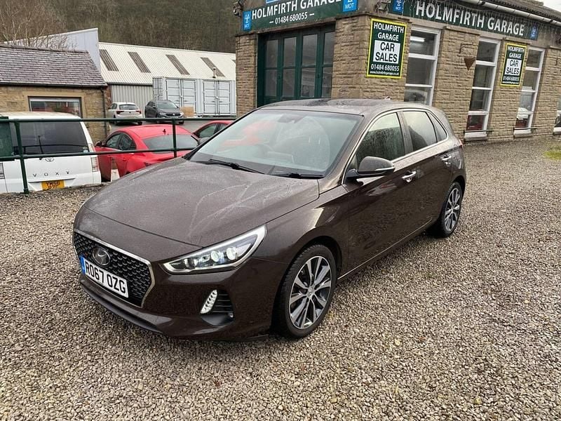 Brown Used 2017 Hyundai i30 Premium Hatchback | £10,995 (Fair price) - Image 1/4