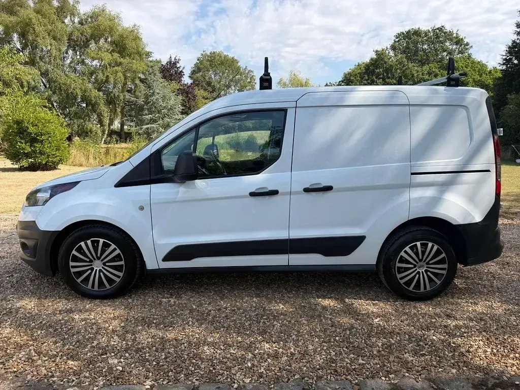 Used Ford Transit 75 HP (55 kW) 2017 White Van