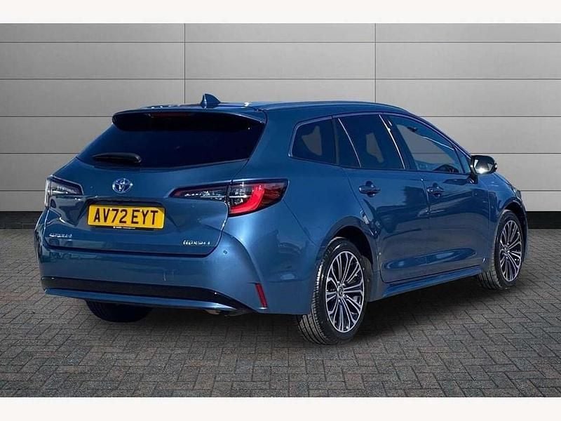 Used Toyota Corolla Sport 122 HP (89 kW) 2022 Denim blue Estate