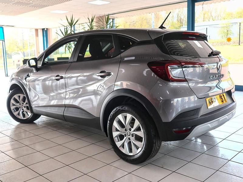 Used Renault Captur Iconic 2022 Grey SUV