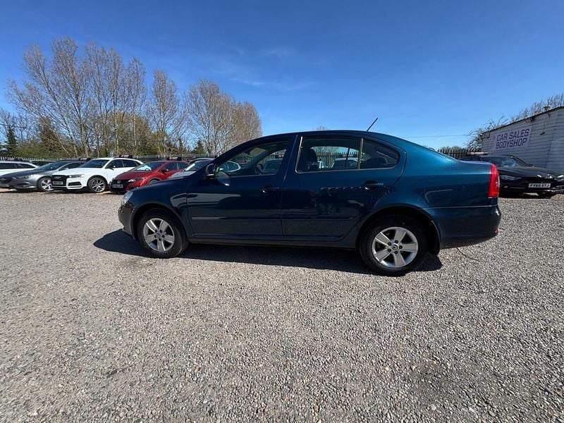Used Skoda Octavia SE 105 HP (77 kW) 2012 Blue Hatchback