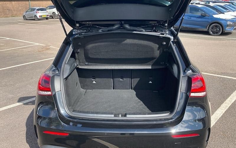 Używany Mercedes A200 AMG line 163 KM (119 kW) 2019 Czarny Hatchback